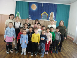 У нас в гостях артисты кружка «Лукоморье» , руководитель Сукнатова Елена Викторовна У нас в гостях артисты кружка «Лукоморье» , руководитель Сукнатова Елена Викторовна.